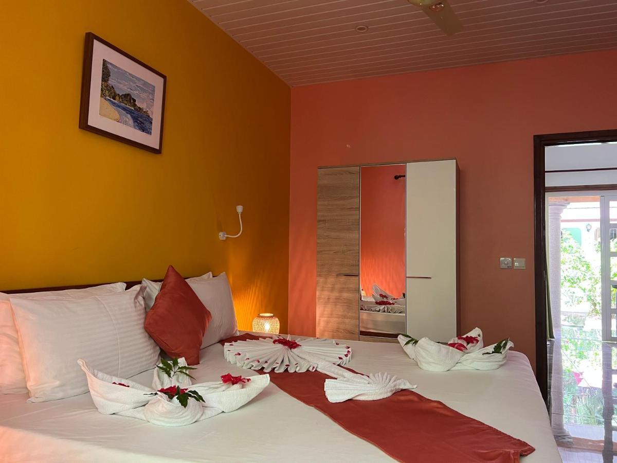 לה דיג Chloe'S Cottage Self-Catering מראה חיצוני תמונה