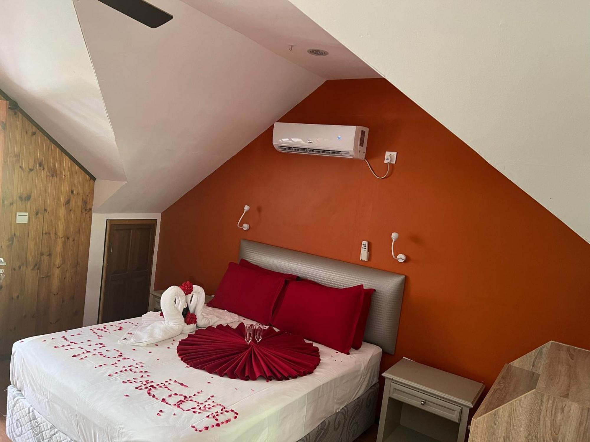 לה דיג Chloe'S Cottage Self-Catering מראה חיצוני תמונה