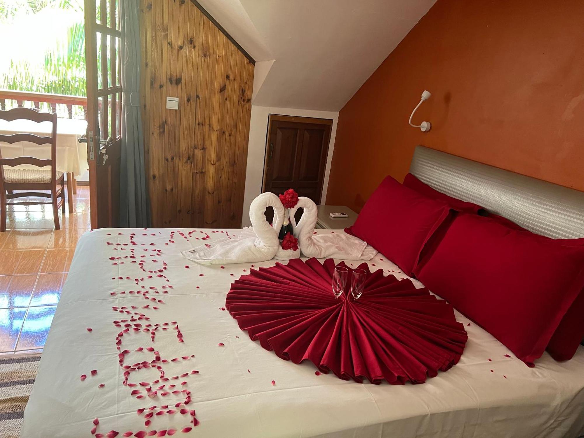 לה דיג Chloe'S Cottage Self-Catering מראה חיצוני תמונה