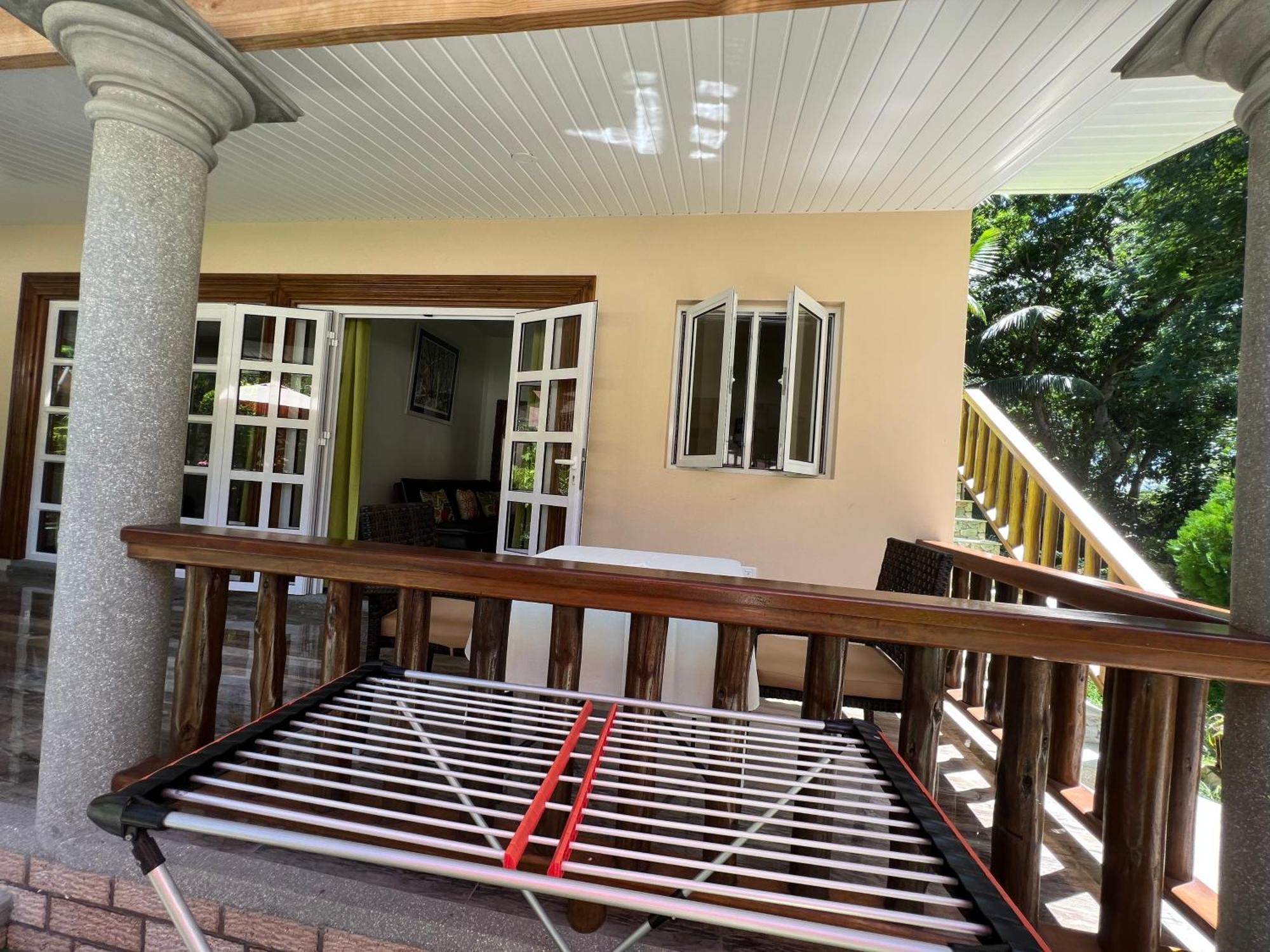 לה דיג Chloe'S Cottage Self-Catering מראה חיצוני תמונה